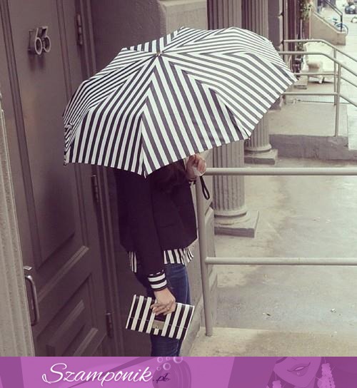 Ciekawa parasolka, pasuje do ubrań ;)